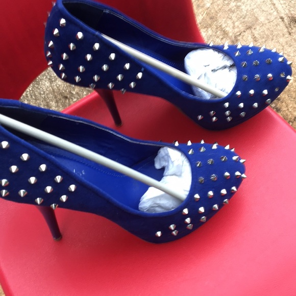 Blue with Spikes heels 5 1/2 with 1 inch platform - Picture 2 of 6